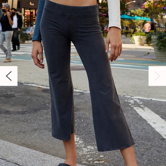 Free People Pants - NEW, FREE PEOPLE MOVEMENT HOT SHOT CROP FLARES PANTS!